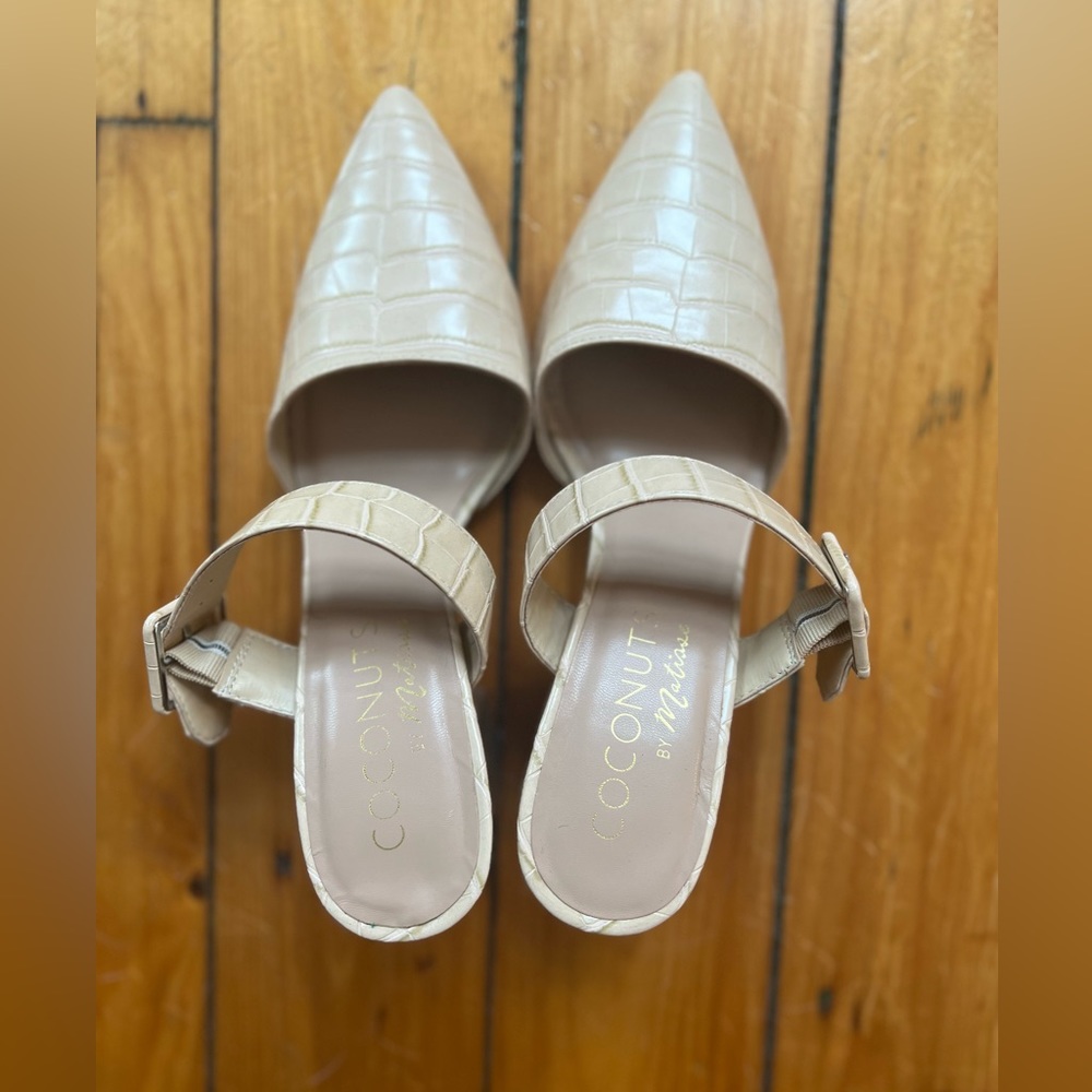 Coconuts by Matisse - Heeled Mule, Nude, Size 10. Accidentally bought small size
